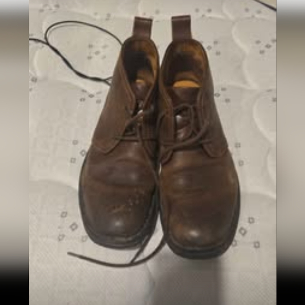 Born leather boots